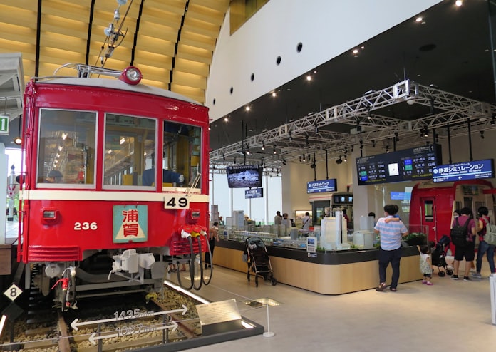 横浜の京急ミュージアム 真っ赤な車両展示 体験型も 日本経済新聞