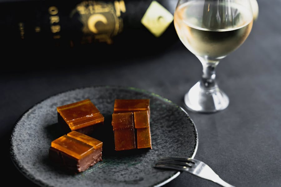 中秋の名月セット 山形の新興酒造と老舗和菓子店 日本経済新聞