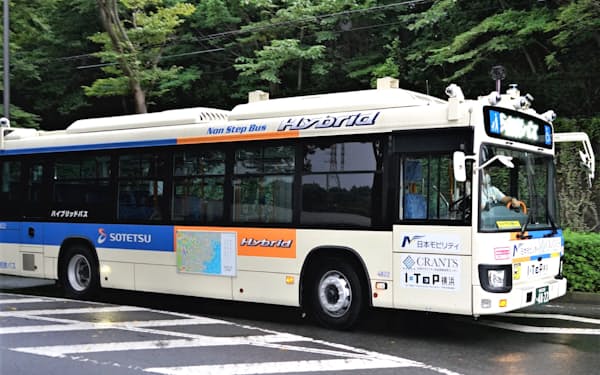 群馬大や相鉄バスなどは7月にも横浜市内で自動運転の実験を行った（横浜市）