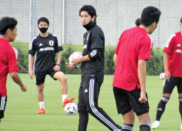 サッカー 夢フィールド に集う喜び 代表の魂も継承 日本経済新聞