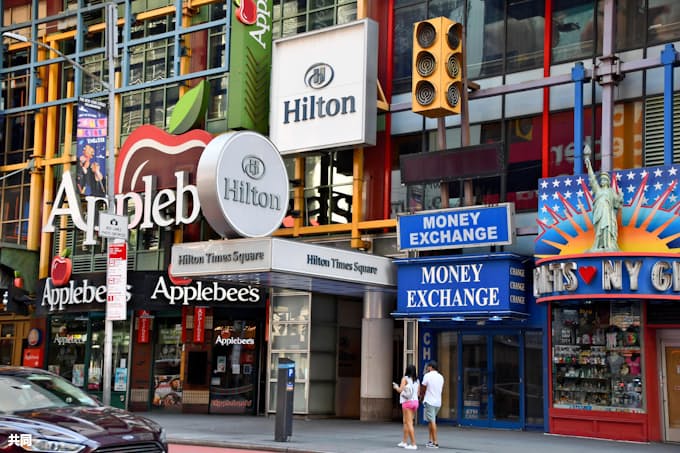 新型コロナ Ny繁華街のヒルトン閉鎖 新型コロナで観光客激減 日本経済新聞