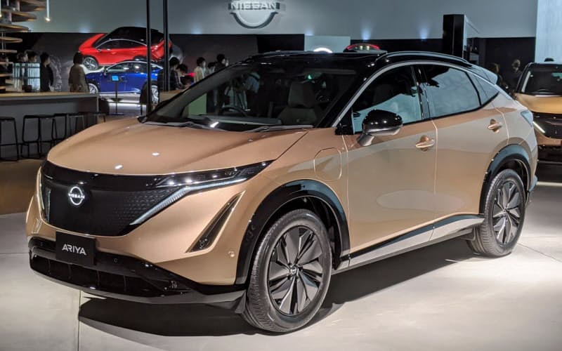 日産自動車は新型電気自動車(EV)「アリア」を海外で初公開する(写真は7月の発表会) 日産自動車は新型電気自動車(EV)「アリア」を海外で初公開する(写真は7月の発表会)