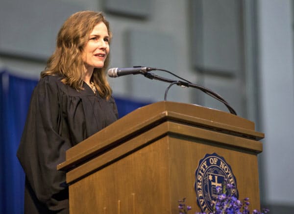 最高裁判事への指名が有力視されるエイミー・バレット氏=AP