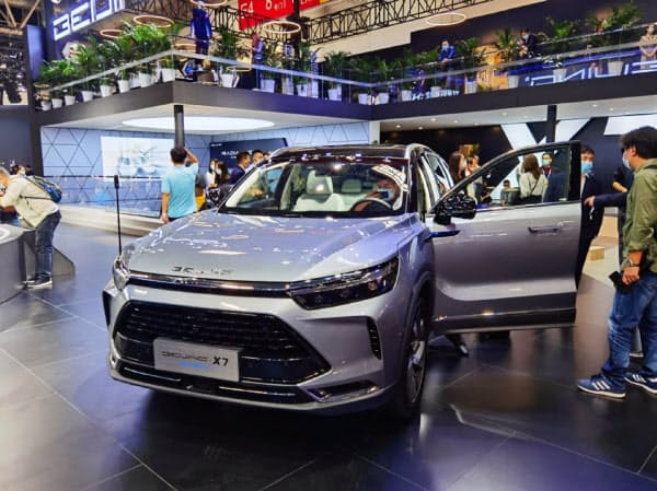 北京汽車集団はSUVのプラグインハイブリッド車を発表した