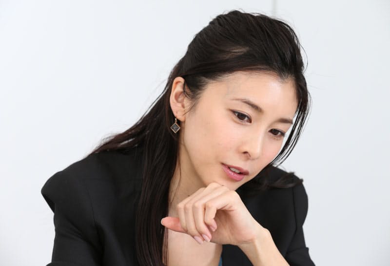 俳優の竹内結子さん(2012年12月) 俳優の竹内結子さん(2012年12月)