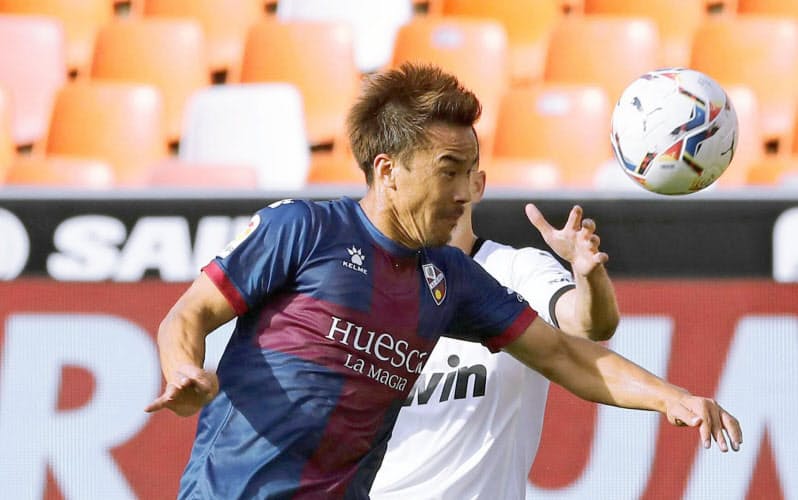 満身創意 岡崎慎司 サッカー スポーツ 日本経済新聞