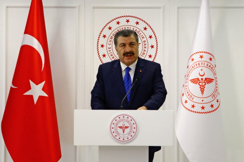 トルコのコジャ保健相=ロイター トルコのコジャ保健相=ロイター