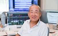 日経CNBCをつけっ放しにしてデイトレードする藤本茂さん（84)