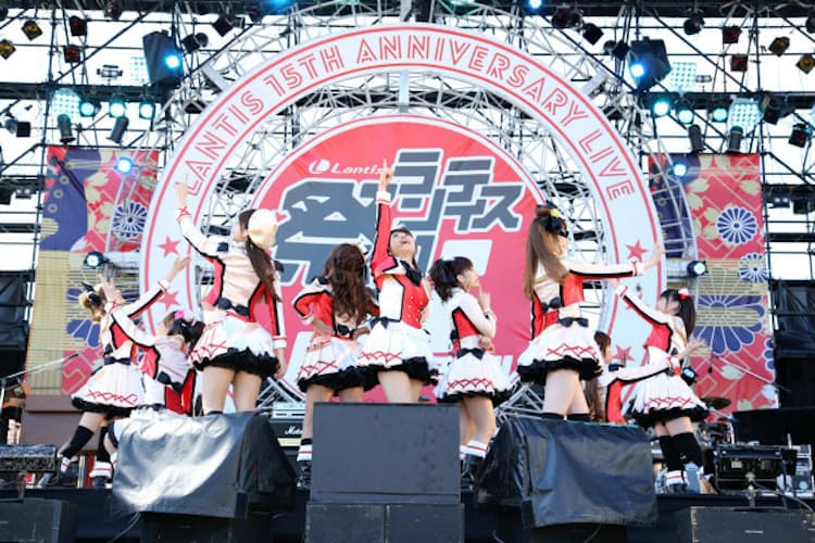 歌って踊る声優ライブ アニソンイベントの裾野広がる Nikkei Style 歌って踊る声優ライブ アニソンイベントの裾野広がる Nikkei Style