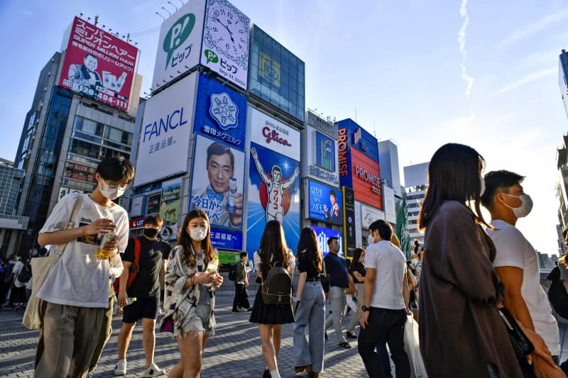 大阪・ミナミの人出は戻りつつあるが、インバウンド需要の回復はまだ見えない 大阪・ミナミの人出は戻りつつあるが、インバウンド需要の回復はまだ見えない