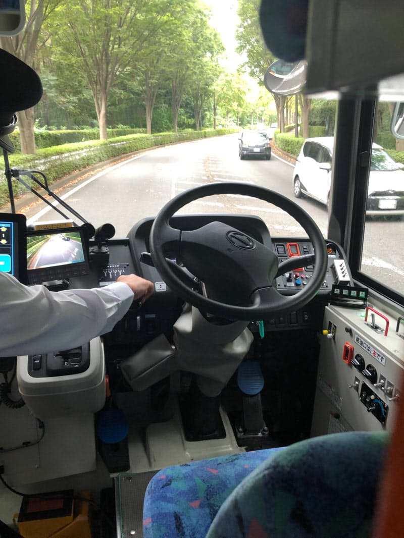 相鉄バス 自動運転バス実験 乗客乗せ900メートル 日本経済新聞 相鉄バス 自動運転バス実験 乗客乗せ900メートル 日本経済新聞