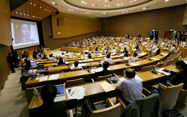 ２日、都内で開かれた日本学術会議の総会＝共同