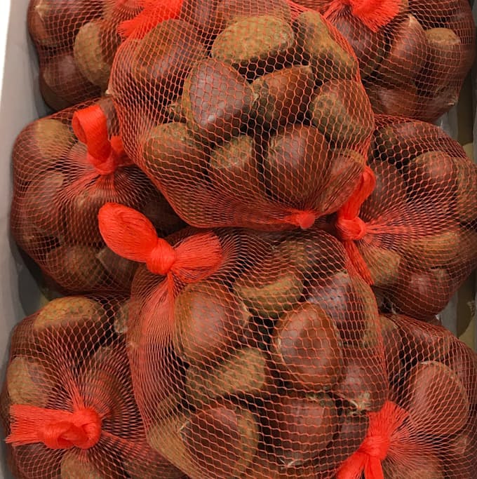 クリ卸値1割高 長雨と猛暑で良品少なく 日本経済新聞