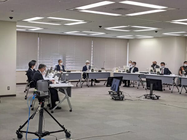 日本原燃のMOX燃料工場の審査書案を議論する原子力規制委(10月7日、東京・港)