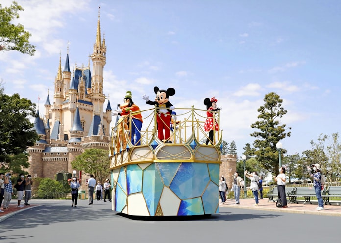 東京ディズニー もがく夢の国 新エリアでも客数制限 日本経済新聞 東京ディズニー もがく夢の国 新エリアでも客数制限 日本経済新聞