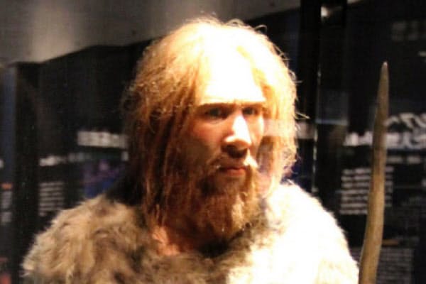 ネアンデルタール人の復元像=国立科学博物館提供