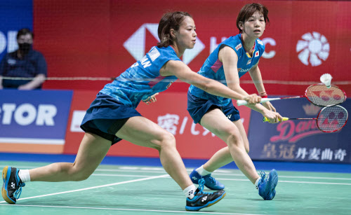 バド女子複決勝は日本勢対決に デンマークop 日本経済新聞 バド女子複決勝は日本勢対決に デンマークop 日本経済新聞