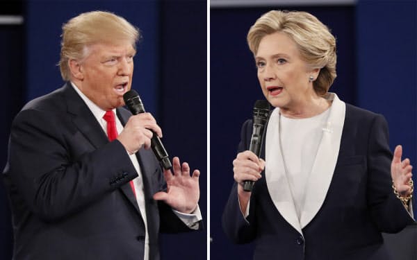 トランプ氏(写真左)とヒラリー氏(2016年)=ロイター