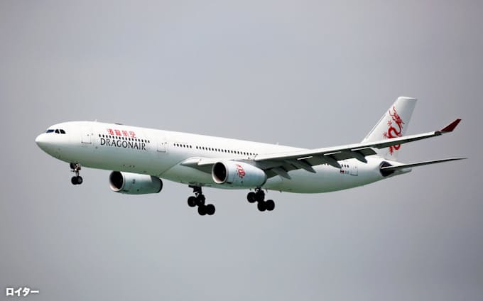 新型コロナ 香港キャセイ 8500人削減 傘下のドラゴンは運航停止 日本経済新聞