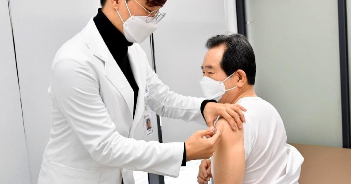 新型コロナ インフルワクチン接種後に30人超死亡 韓国 日本経済新聞 新型コロナ インフルワクチン接種後に30人超死亡 韓国 日本経済新聞