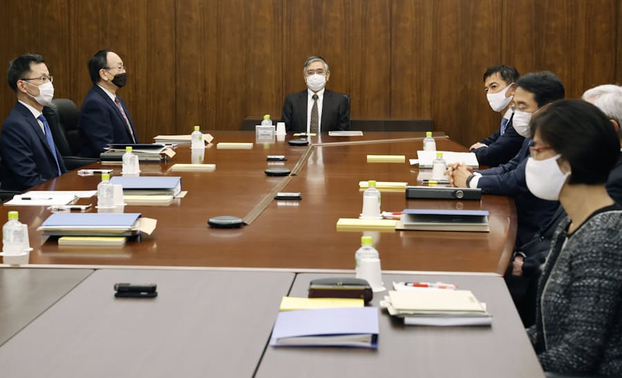 日銀 大規模緩和を継続へ 決定会合 日本経済新聞