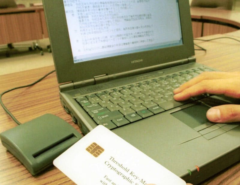 ICカードを使った電子署名 ICカードを使った電子署名