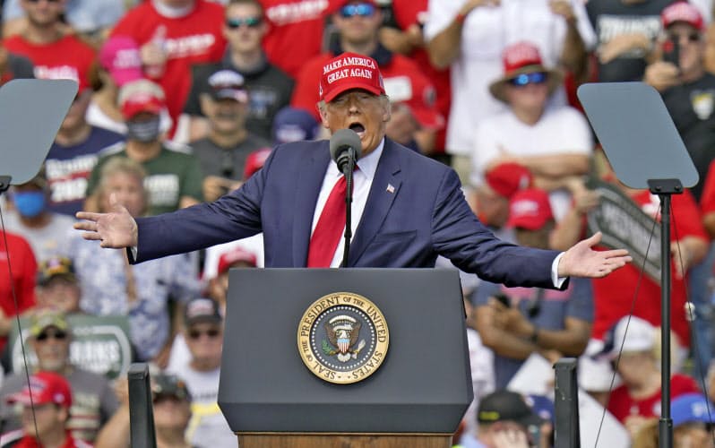 米大統領選 フロリダ奪い合い 両候補が同時現地入り 日本経済新聞 米大統領選 フロリダ奪い合い 両候補が同時現地入り 日本経済新聞
