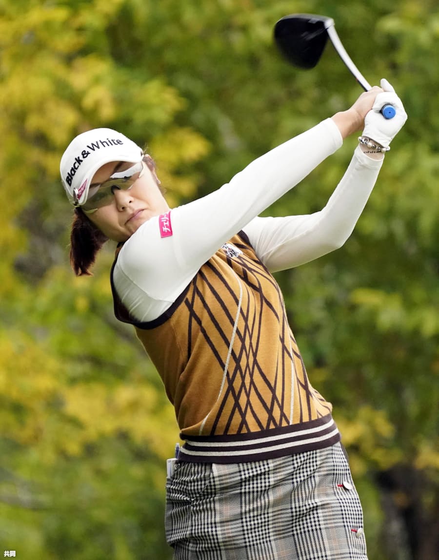 藤田さいきが首位発進 Toto女子ゴルフ 日本経済新聞