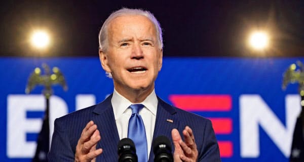 6日夜、デラウェア州で国民向けに演説したバイデン前副大統領=ロイター