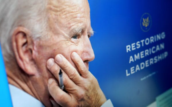 バイデン前副大統領は政権移行に向けて設けたウェブサイトで、就任初日から取り組む最優先の政策を発表した