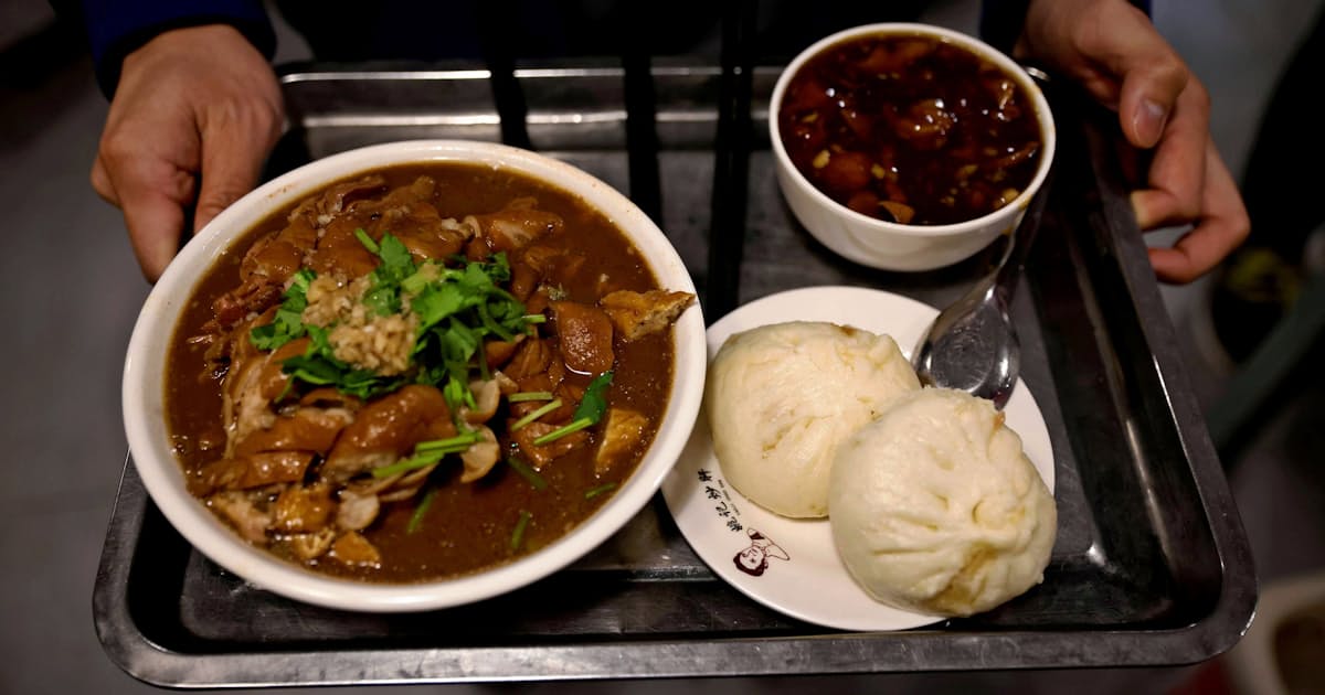 勝者バイデン氏が肝冷やす旧友 習近平氏からの挑戦状 日本経済新聞 勝者バイデン氏が肝冷やす旧友 習近平氏からの挑戦状 日本経済新聞