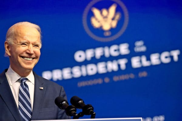 バイデン氏は全米で306人の選挙人を獲得した=ロイター