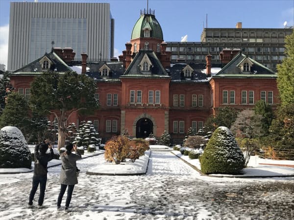北海道は札幌市を中心に全道で感染が広がっている(北海道庁の赤れんが庁舎)
