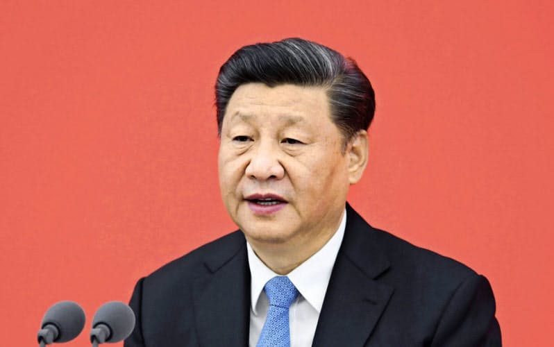11月12日、中国上海市で開かれた式典で演説する習近平国家主席(新華社=共同) 11月12日、中国上海市で開かれた式典で演説する習近平国家主席(新華社=共同)