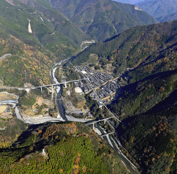 国の計画での川辺川ダム建設による水没予定地周辺(17日、熊本県五木村)=共同