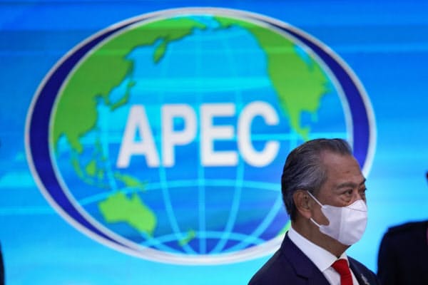 APEC首脳会議で議長を務めるマレーシアのムヒディン首相=AP