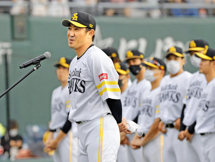 野球選手の辞め時 引き際は潔くか 気が済むまでか 日本経済新聞 野球選手の辞め時 引き際は潔くか 気が済むまでか 日本経済新聞