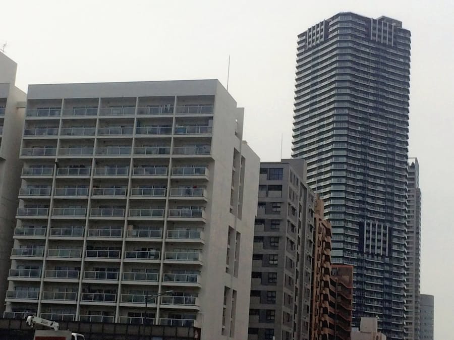 中古マンション 買い時の築年数に変化 日本経済新聞