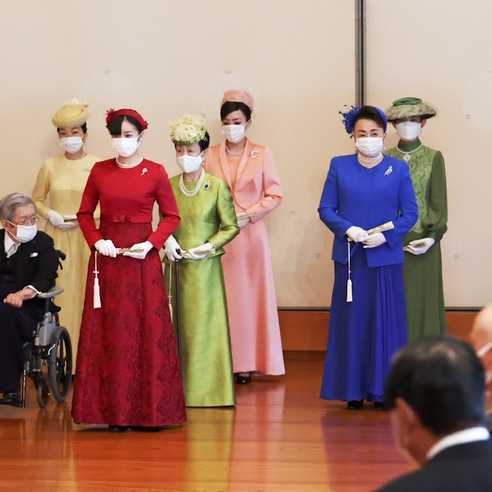 皇女 創設を政府検討 女性皇族 結婚後も公務 日本経済新聞 皇女 創設を政府検討 女性皇族 結婚後も公務 日本経済新聞