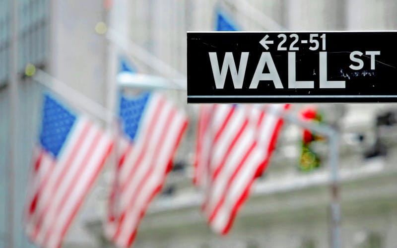 ウォール街(ニューヨーク)=ロイター ウォール街(ニューヨーク)=ロイター