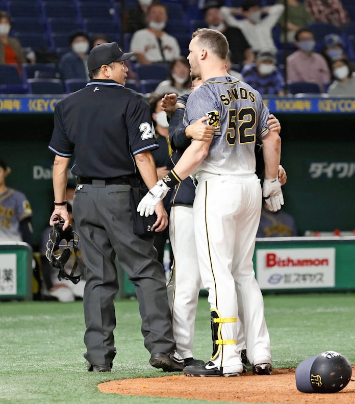 ボールでもストライク 状況で変わるストライクゾーン 日本経済新聞 ボールでもストライク 状況で変わるストライクゾーン 日本経済新聞