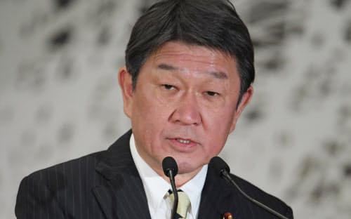 茂木外相は、尖閣諸島について「わが国固有の領土」と中国外相に伝えたと明かした