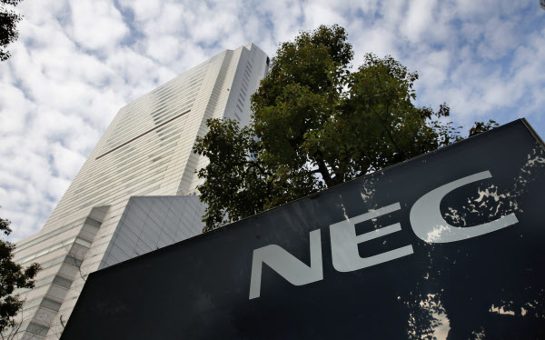 NECは21年4月に森田副社長が社長に就くと発表した