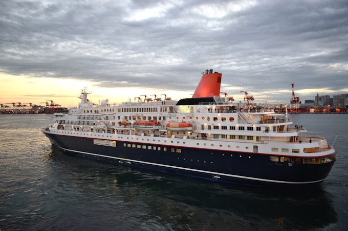 クルーズ船 東京で10カ月ぶり再開 にっぽん丸 出港 日本経済新聞