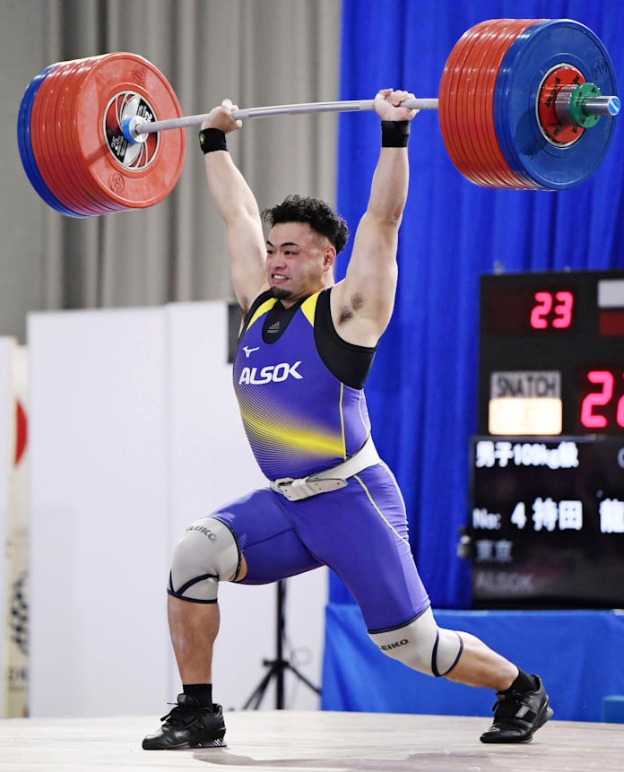 全日本重量挙げ 持田が日本新で優勝 男子109キロ級 日本経済新聞 全日本重量挙げ 持田が日本新で優勝 男子109キロ級 日本経済新聞