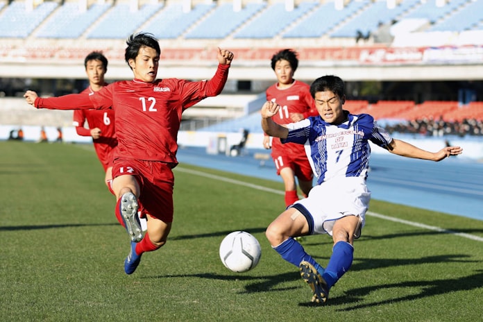 高校サッカー 青森山田など8強入り 堀越は初 日本経済新聞 高校サッカー 青森山田など8強入り 堀越は初 日本経済新聞