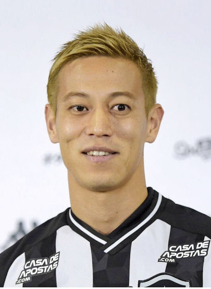 本田圭佑 アゼルバイジャンへ 海外7カ国目 日本経済新聞 本田圭佑 アゼルバイジャンへ 海外7カ国目 日本経済新聞