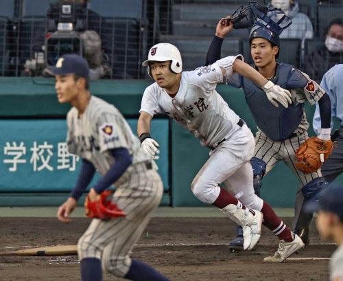 常総学院が敦賀気比下す 初のタイブレーク適用 選抜高校野球 日本経済新聞