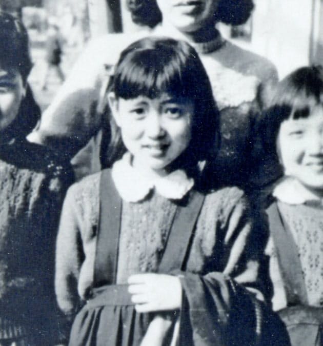 裕福な生活 と 下町暮らし 初恋の思い出も 歌手リリーの原点は神田ガード下 Nikkei Style 裕福な生活 と 下町暮らし 初恋の思い出も 歌手リリーの原点は神田ガード下 Nikkei Style