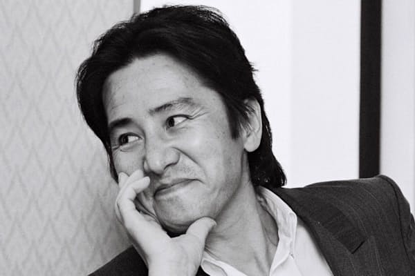 高倉健が着た で人気 バラクータg9と控えめの美学 Nikkei Style 高倉健が着た で人気 バラクータg9と控えめの美学 Nikkei Style